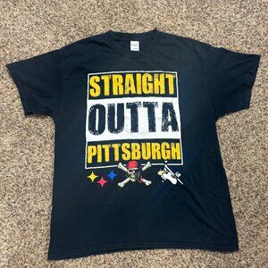 Gildan "Straight Outta Pittsburgh" T-Shirt - Men's Size L - Preowned - 2195